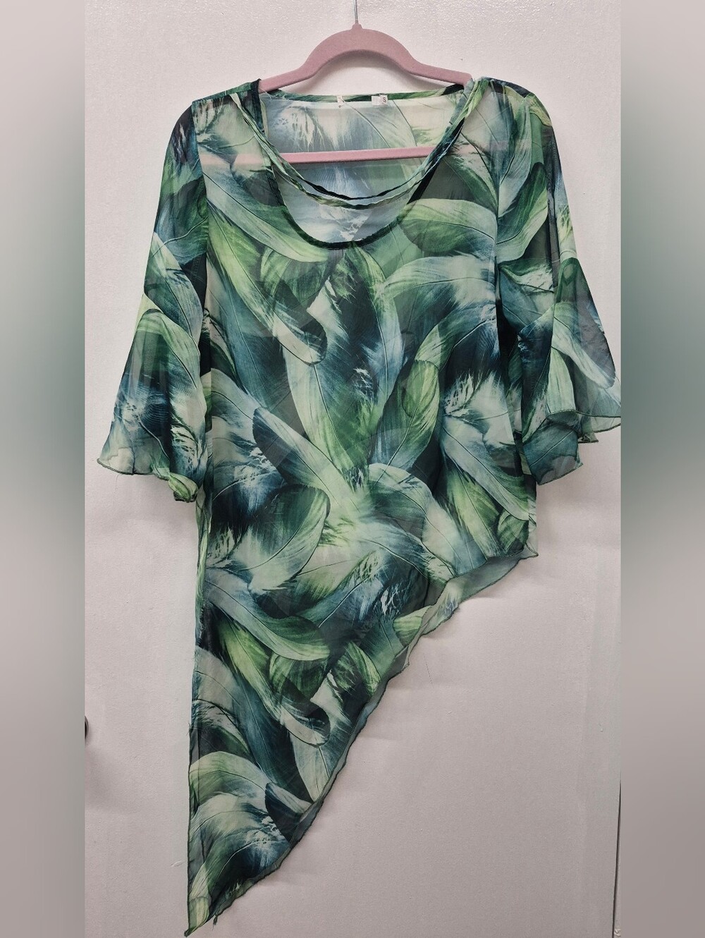 🎁🆓️ Green Sheer Leaf-Print Asymmetrical Tunic Small